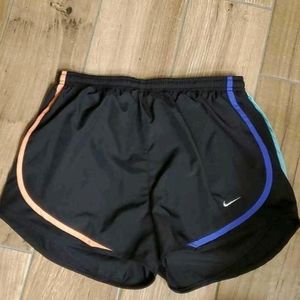 Women's Nike athletic shorts size small. Lined. Excellent condition.